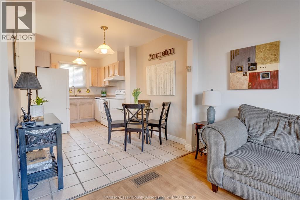 9378 Esplanade Drive Unit# 4, Windsor, Ontario  N8R 2A3 - Photo 12 - 26004909