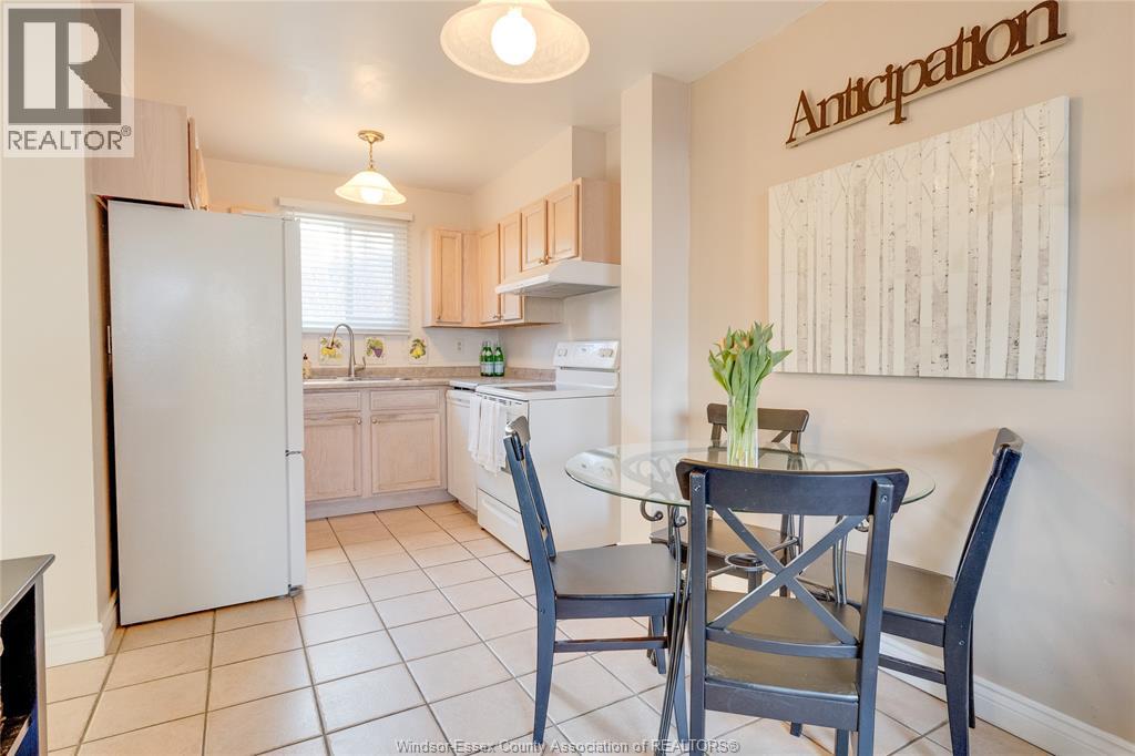 9378 Esplanade Drive Unit# 4, Windsor, Ontario  N8R 2A3 - Photo 14 - 26004909