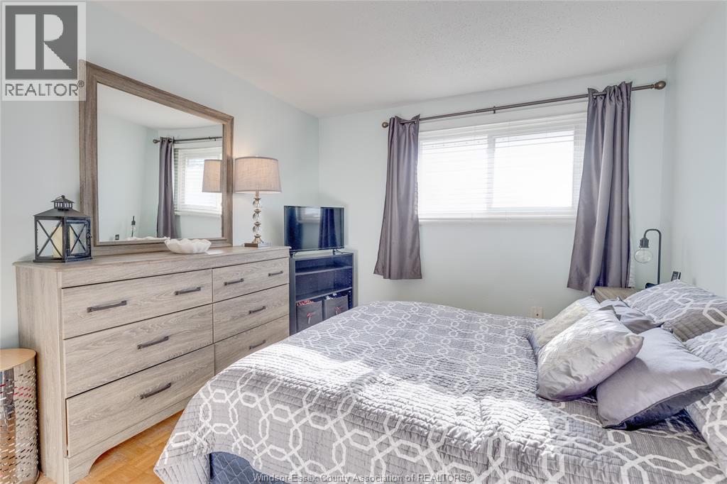 9378 Esplanade Drive Unit# 4, Windsor, Ontario  N8R 2A3 - Photo 29 - 26004909