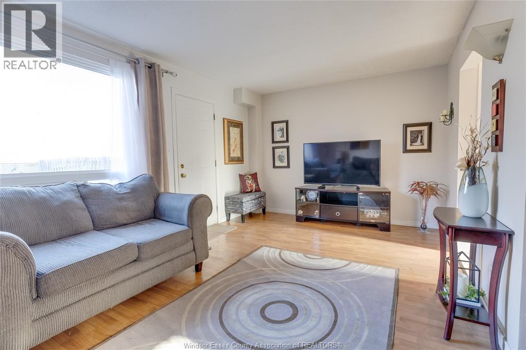 9378 Esplanade Drive Unit# 4, Windsor, Ontario  N8R 2A3 - Photo 7 - 26004909