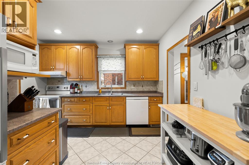 86 Hanna Street East, Windsor, Ontario  N8X 2M9 - Photo 11 - 26004896