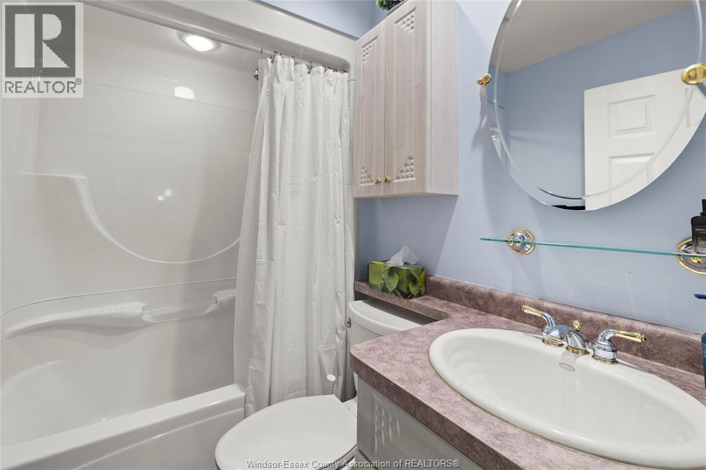 86 Hanna Street East, Windsor, Ontario  N8X 2M9 - Photo 13 - 26004896