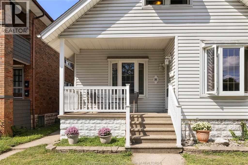 86 Hanna Street East, Windsor, Ontario  N8X 2M9 - Photo 3 - 26004896