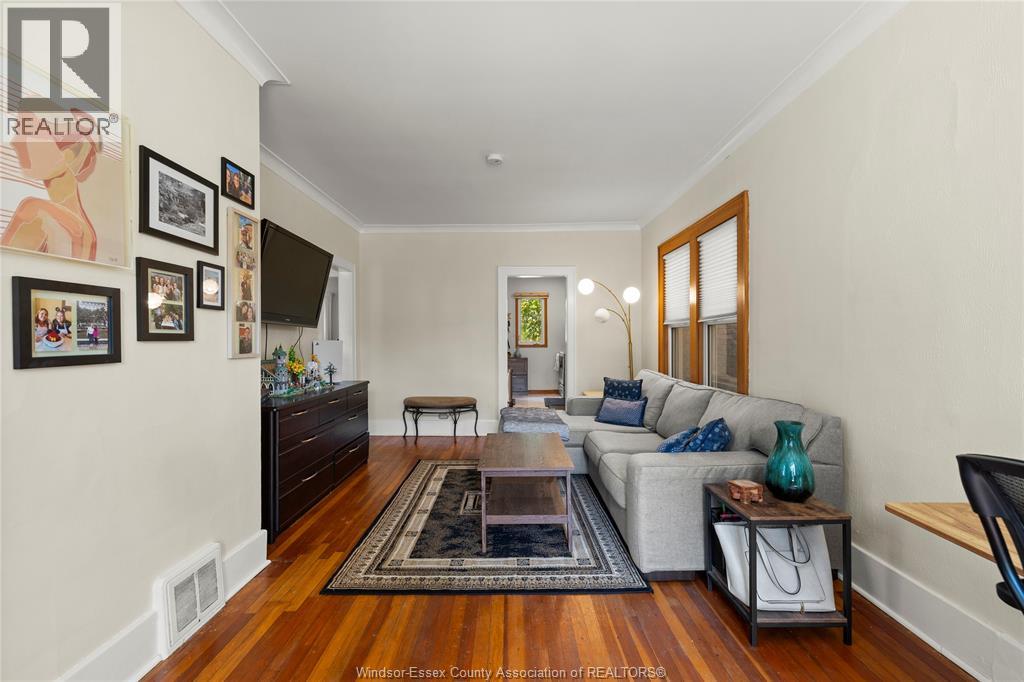 86 Hanna Street East, Windsor, Ontario  N8X 2M9 - Photo 6 - 26004896