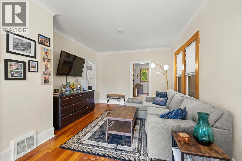 86 Hanna Street East, Windsor, Ontario  N8X 2M9 - Photo 7 - 26004896