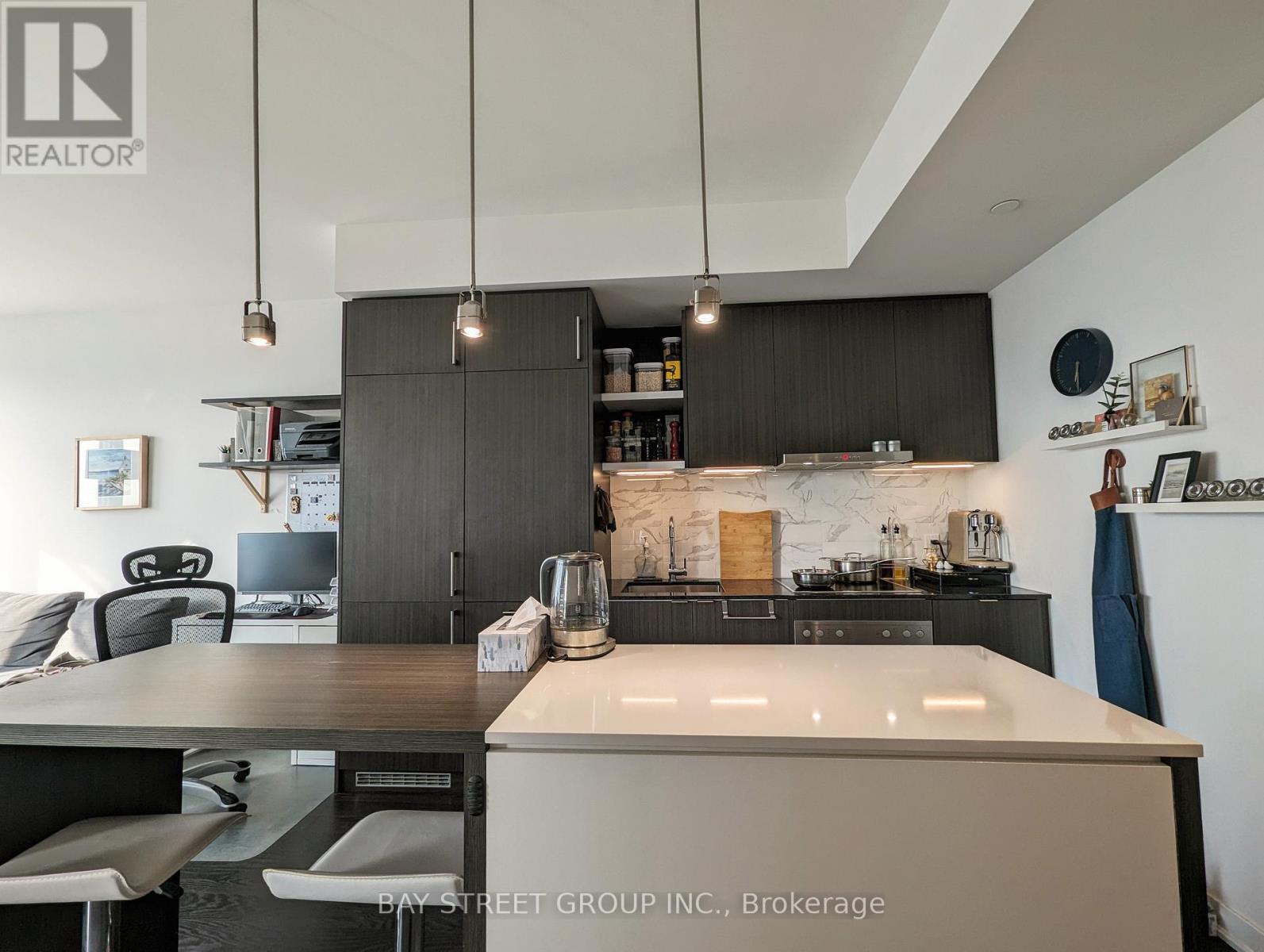 6103 - 100 Harbour Street, Toronto, Ontario  M5J 0B5 - Photo 4 - C12853806