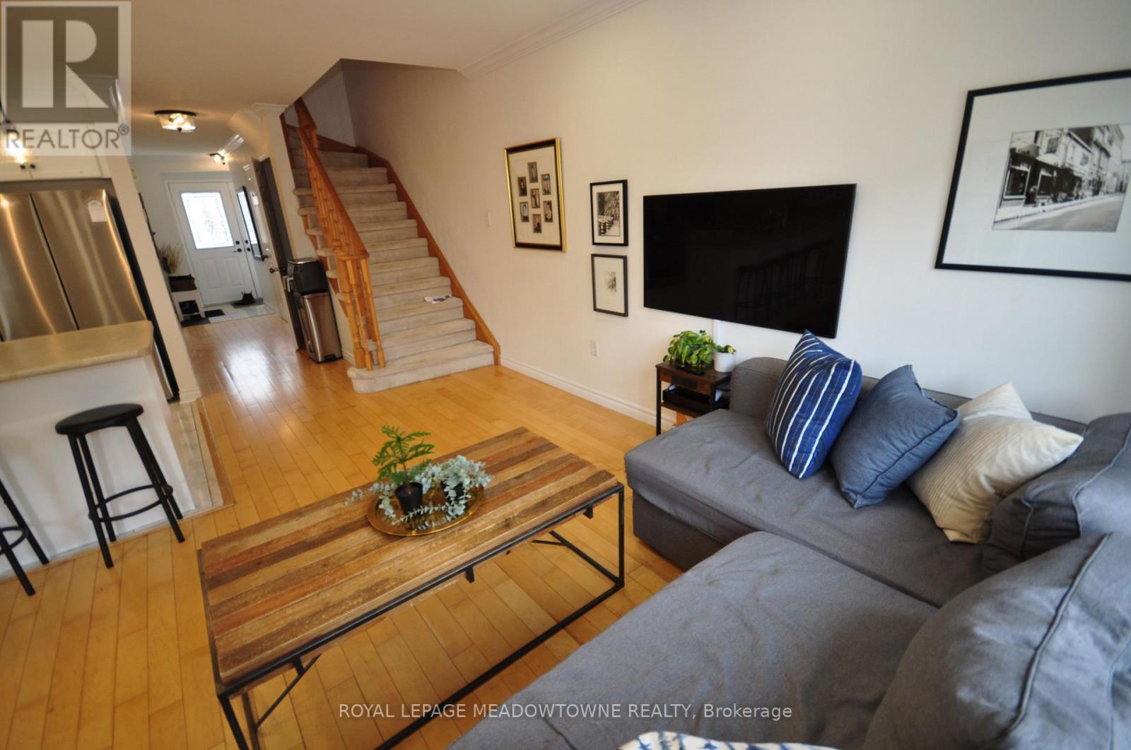 11 Bradley Drive, Halton Hills, Ontario  L7G 6B5 - Photo 10 - W12861794