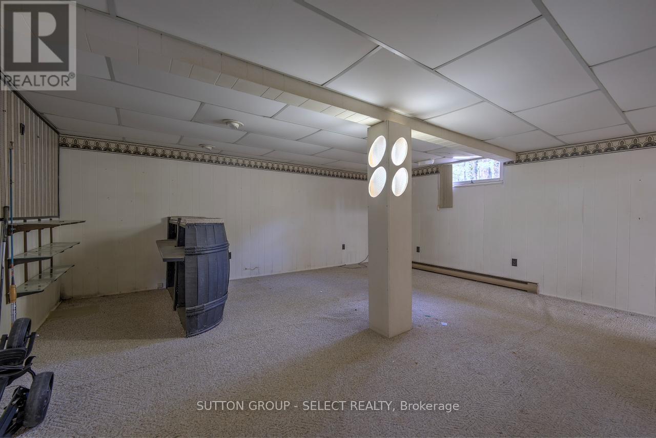 10296 Pines Parkway, Lambton Shores, Ontario  N0M 1T0 - Photo 17 - X12862576