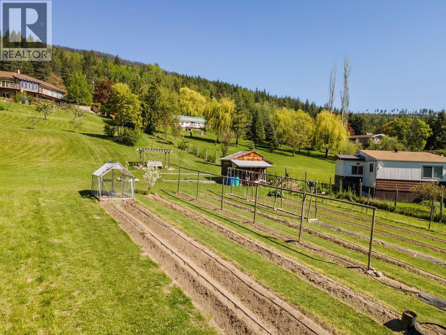 5253 Elsie Holmes Road, Wynndel, British Columbia  V0B 2N1 - Photo 35 - 10378281