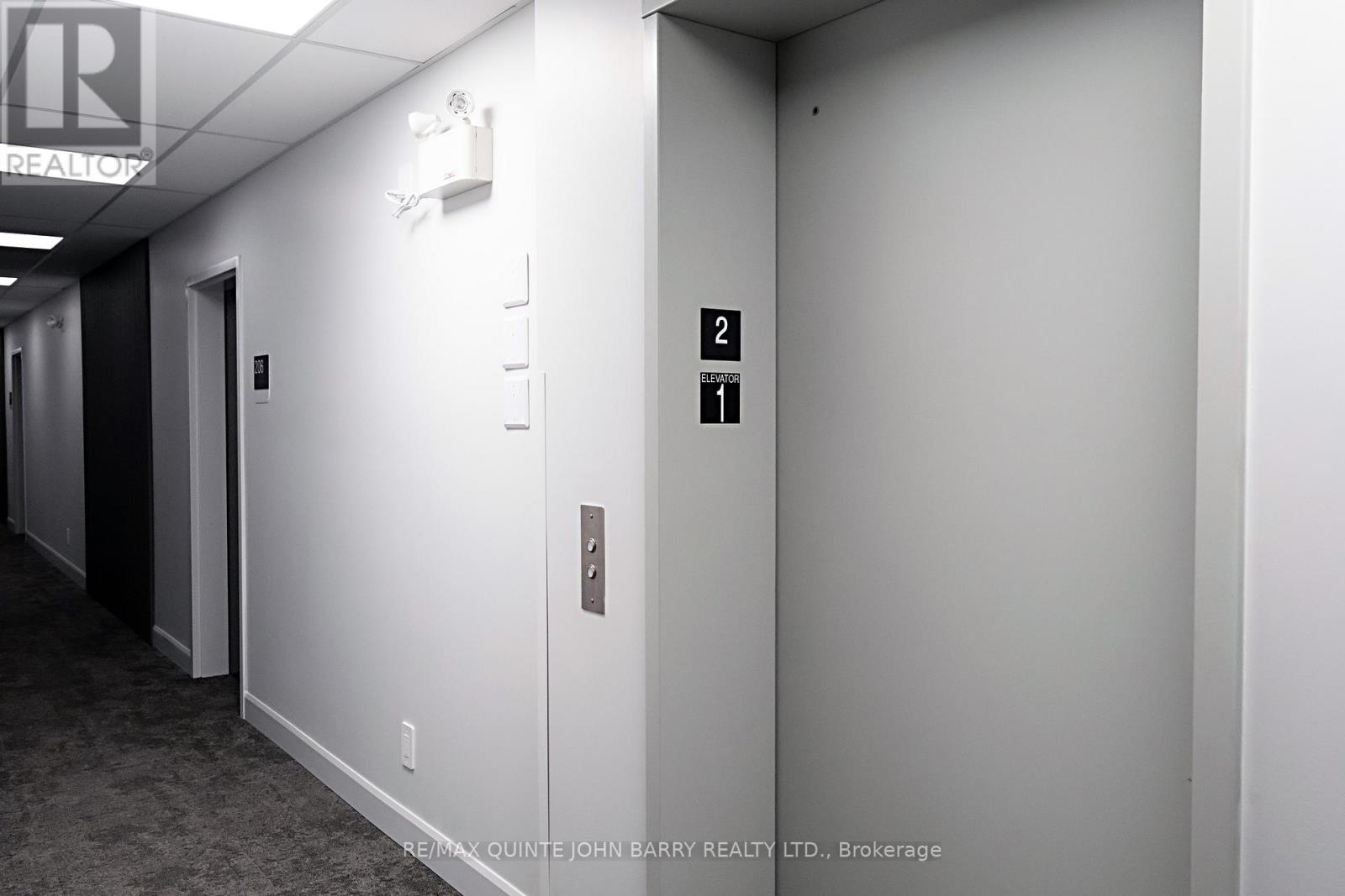 103-30 Hillside Meadow Drive, Quinte West, Ontario  K8V 0J7 - Photo 6 - X12862886