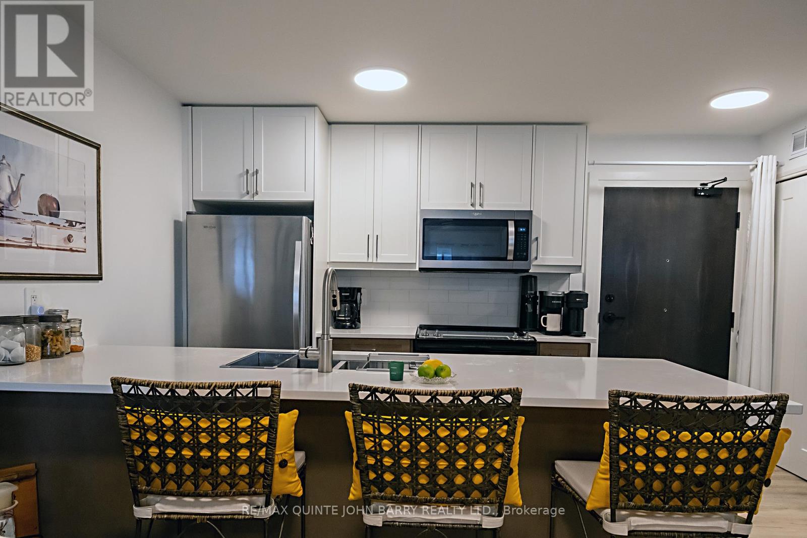 103-30 Hillside Meadow Drive, Quinte West, Ontario  K8V 0J7 - Photo 7 - X12862886