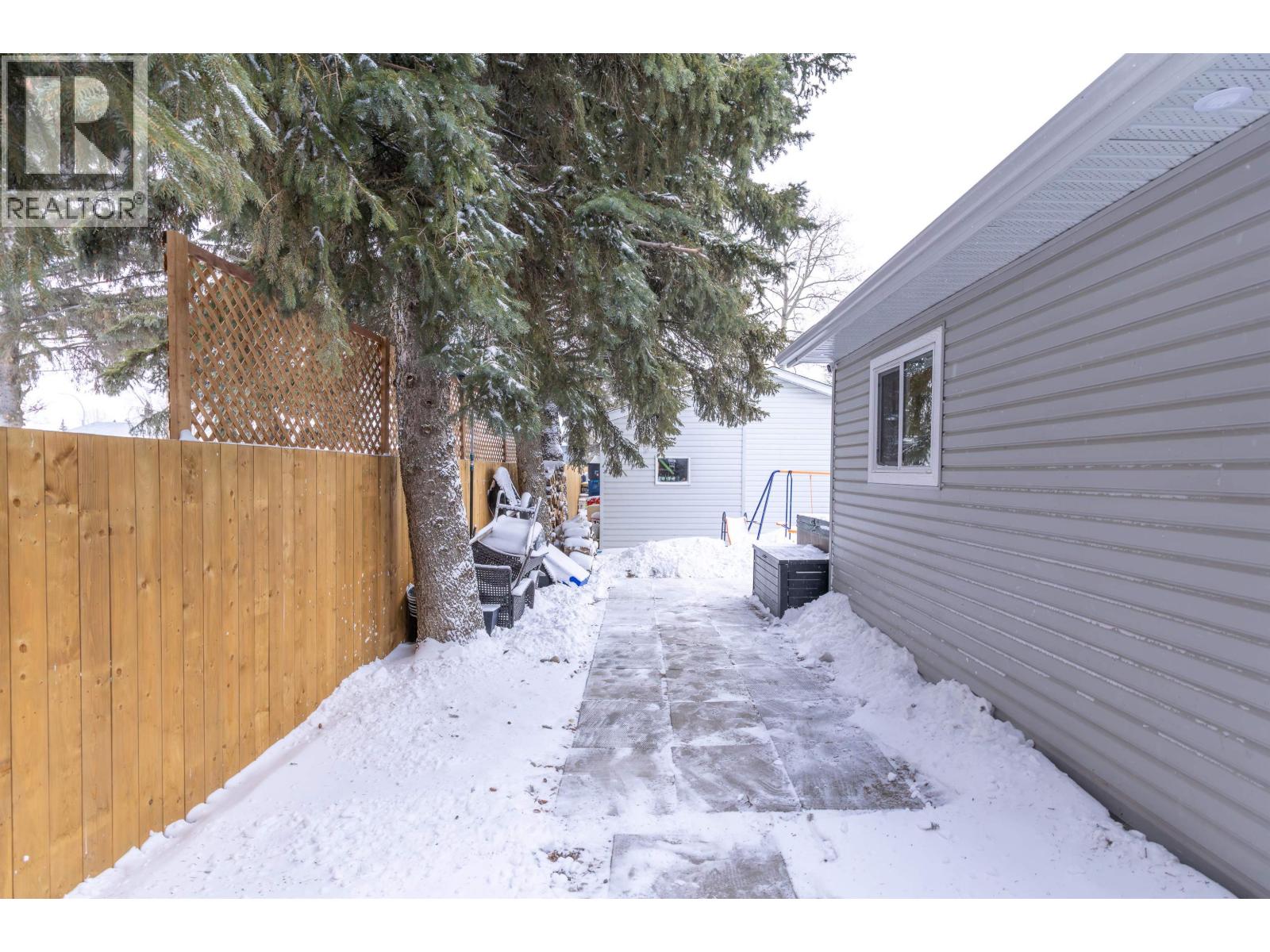 9215 108 Avenue, Fort St. John, British Columbia  V1J 2P7 - Photo 31 - R3093192