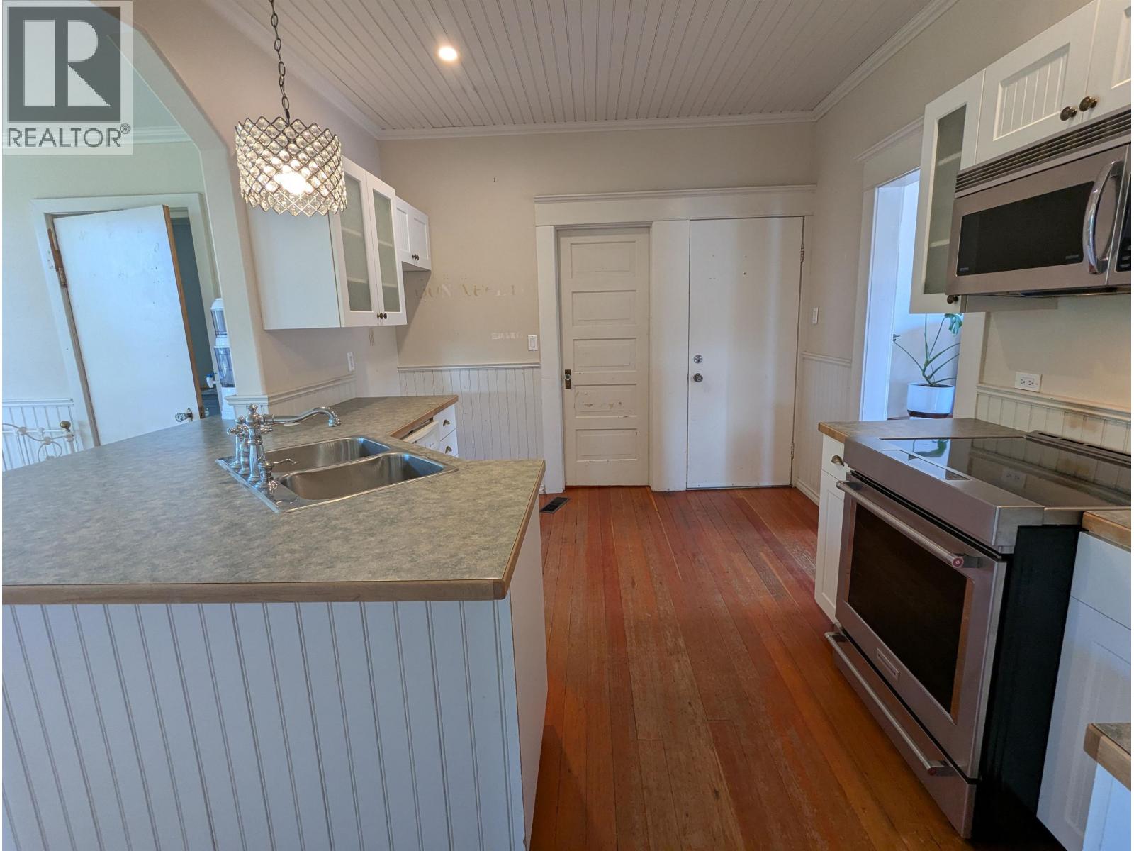 3891 Broadway Avenue, Smithers, British Columbia  V0J 2N0 - Photo 14 - R3097144