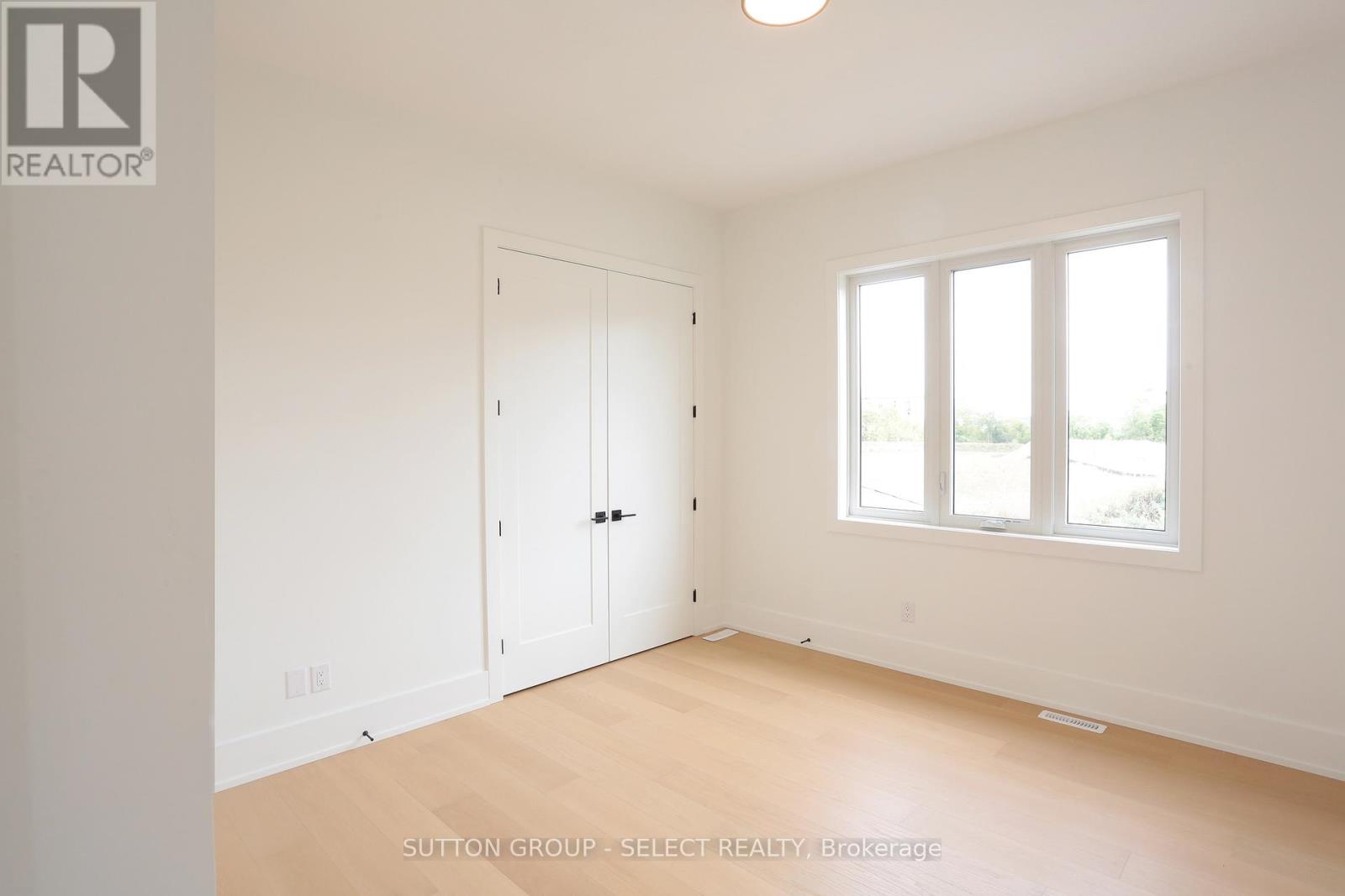 60 Bayshore Drive, Middlesex Centre, Ontario  N0L 1R0 - Photo 19 - X12862848