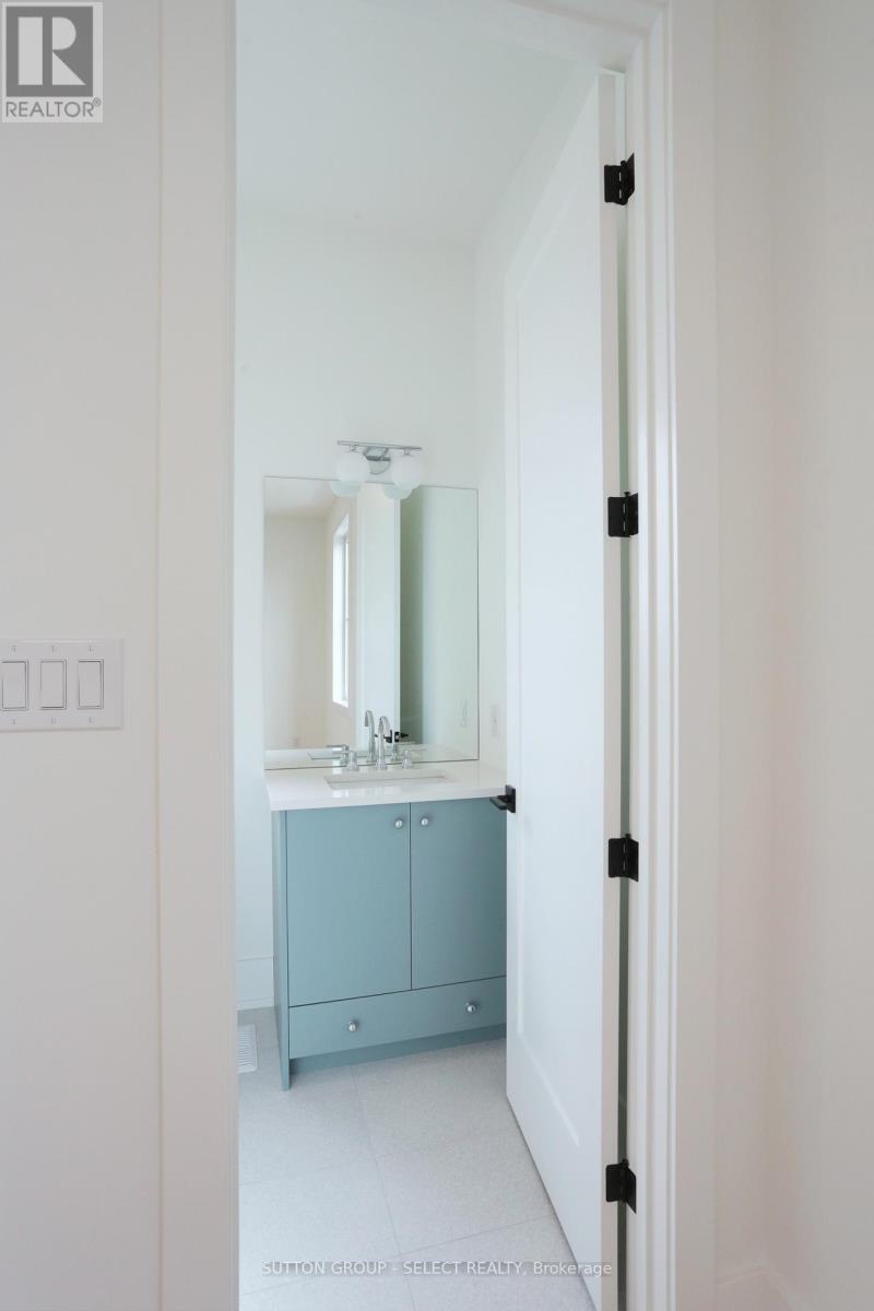 60 Bayshore Drive, Middlesex Centre, Ontario  N0L 1R0 - Photo 21 - X12862848