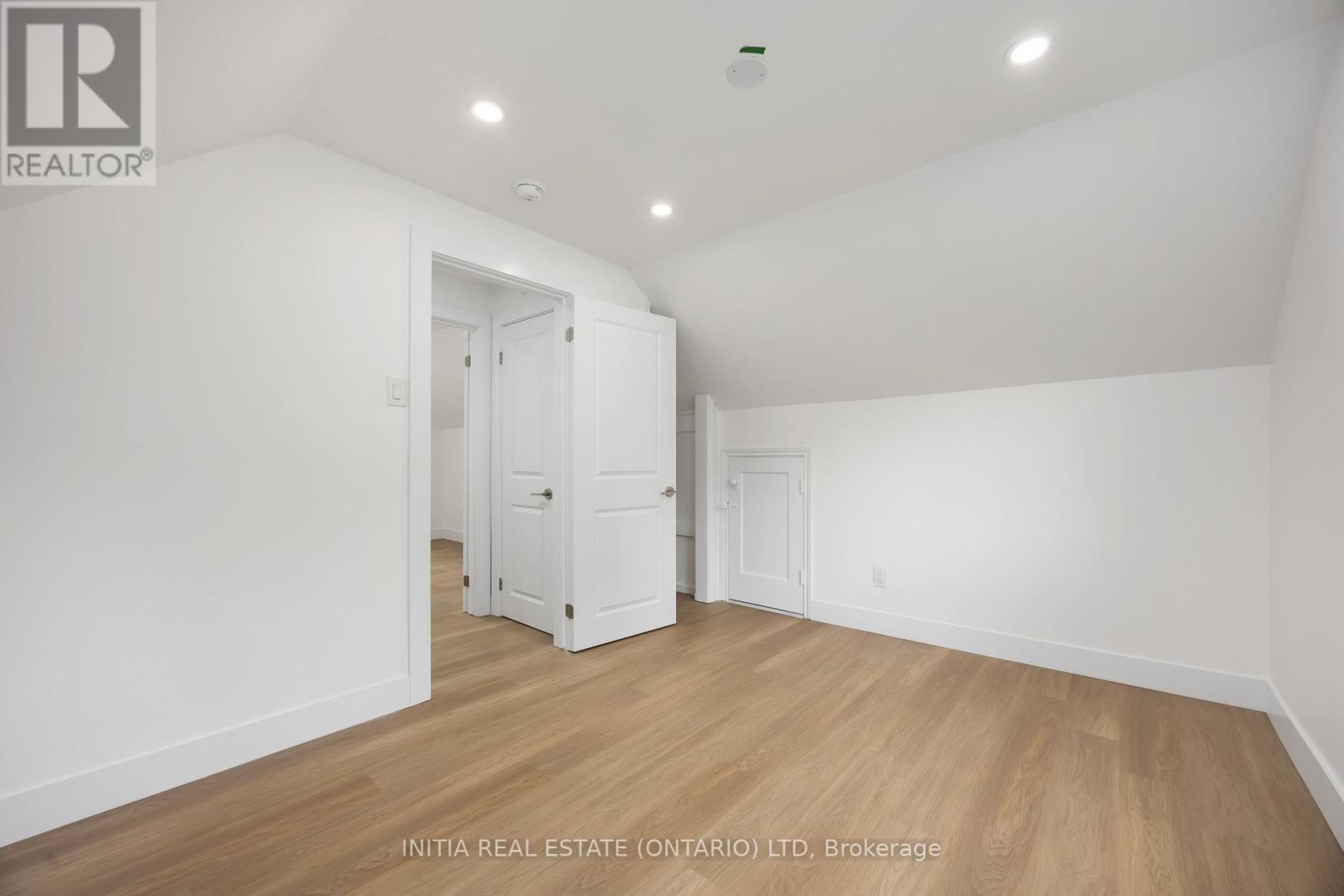 136 Chestnut Avenue, Sarnia, Ontario  N7T 4L8 - Photo 15 - X12862952