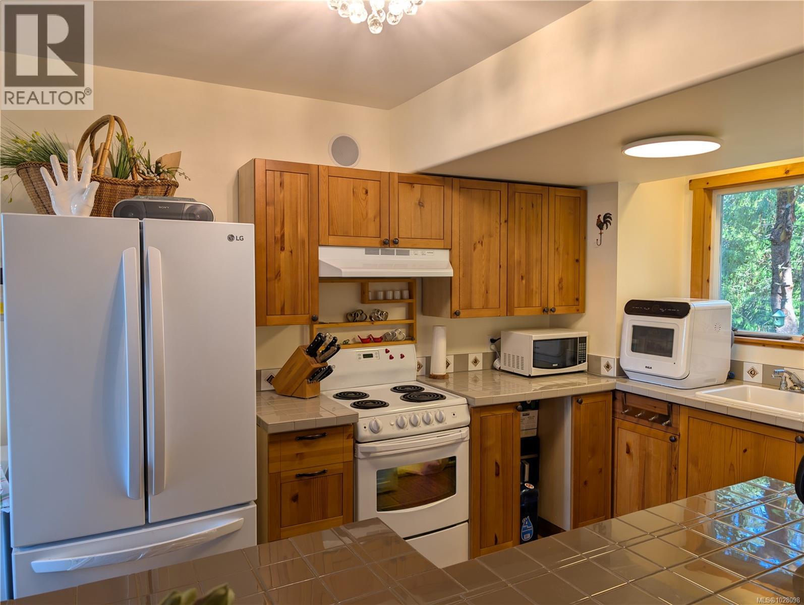 1374 Harrison Way, Gabriola Island, British Columbia  V0R 1X2 - Photo 14 - 1028098