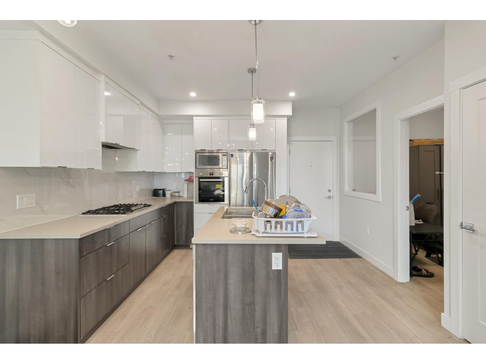 A404 14468 72 Avenue, Surrey, British Columbia  V3S 0B6 - Photo 12 - R3097301