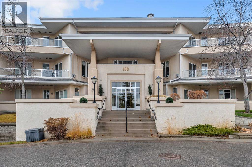 107, 108 Edgeridge Terrace Nw, Calgary, Alberta  T3A 6C4 - Photo 2 - A2289872