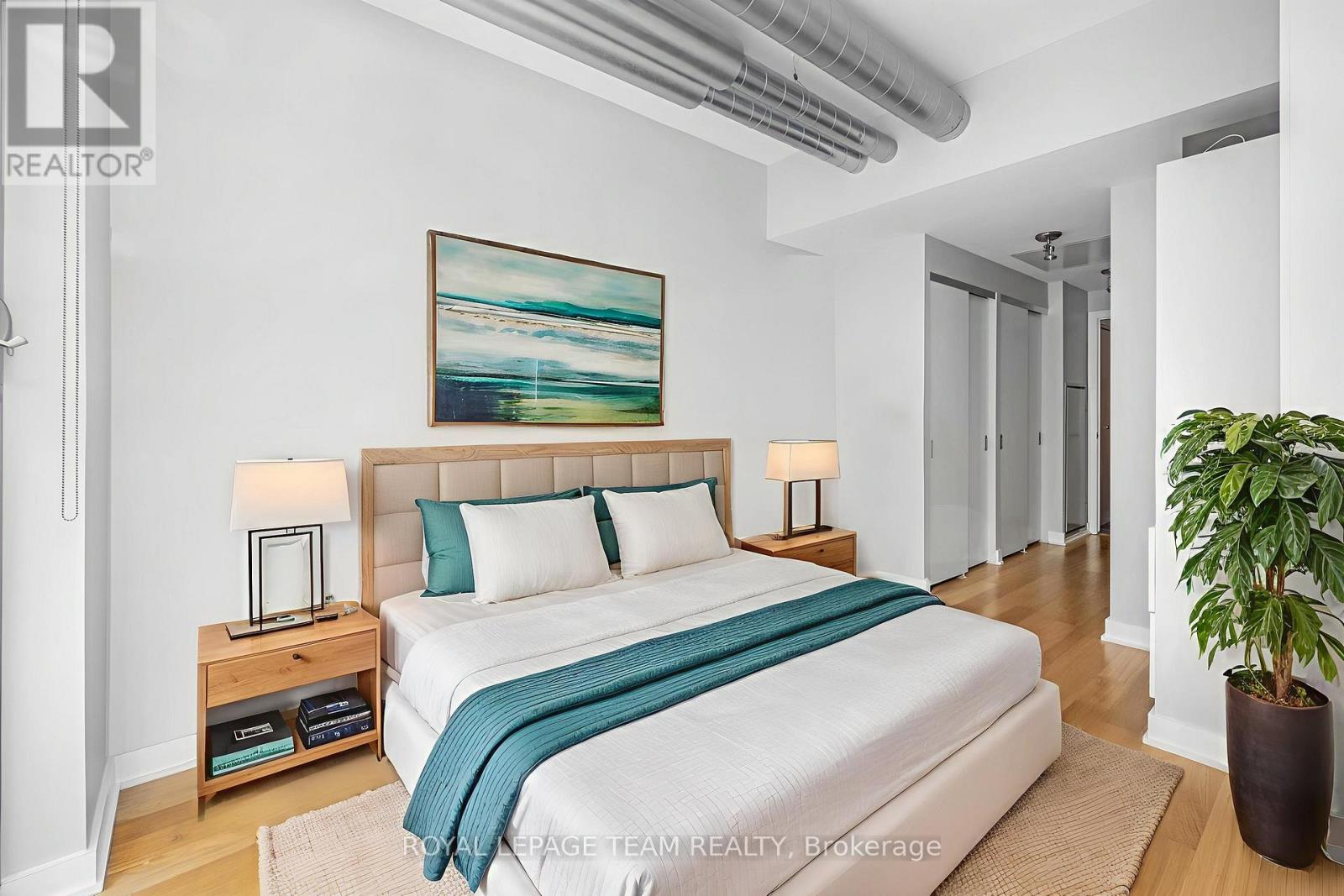 318 - 354 Gladstone Avenue, Ottawa, Ontario  K2P 0R4 - Photo 14 - X12862868