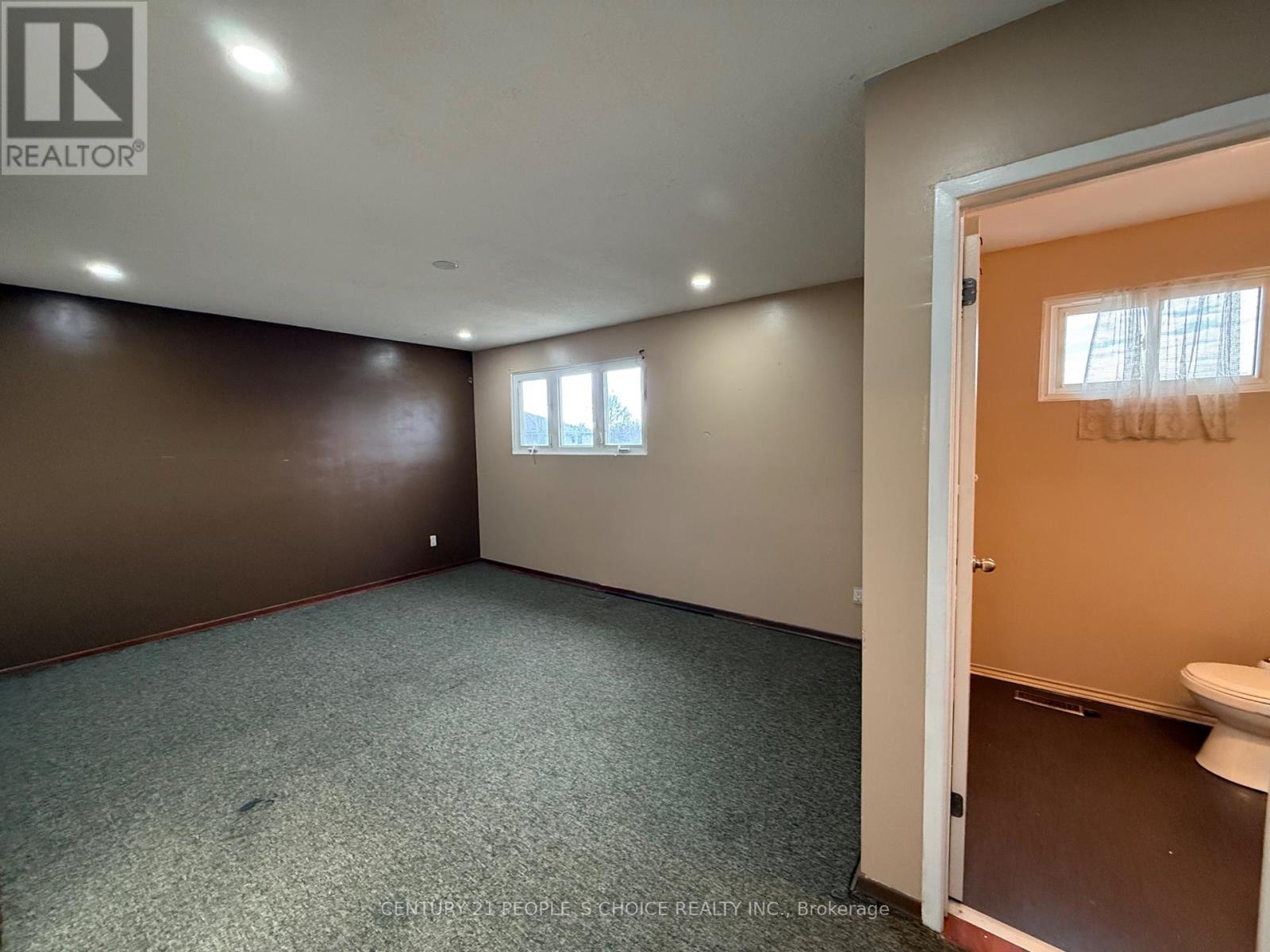 32 Horne Drive, Brampton, Ontario  L6V 2V3 - Photo 19 - W12862182