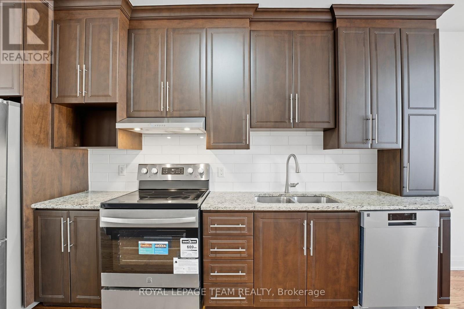 1512 Clementine Boulevard, Ottawa, Ontario  K1H 8E9 - Photo 18 - X12703476