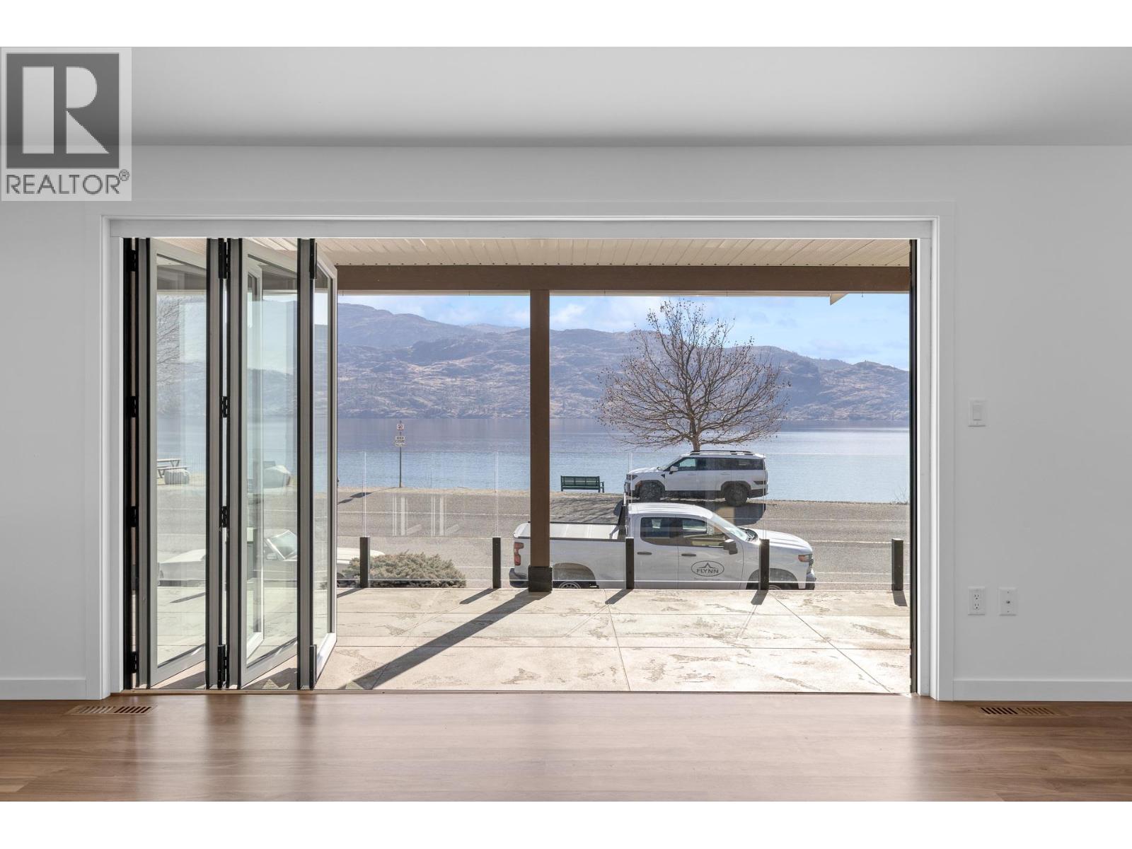 4020 Beach Avenue, Peachland, British Columbia  V0H 1X6 - Photo 14 - 10378013