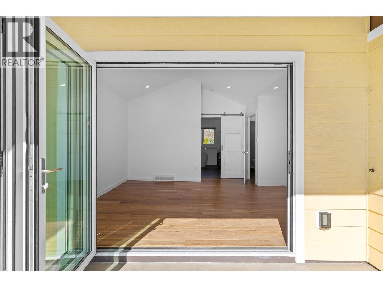 4020 Beach Avenue, Peachland, British Columbia  V0H 1X6 - Photo 22 - 10378013