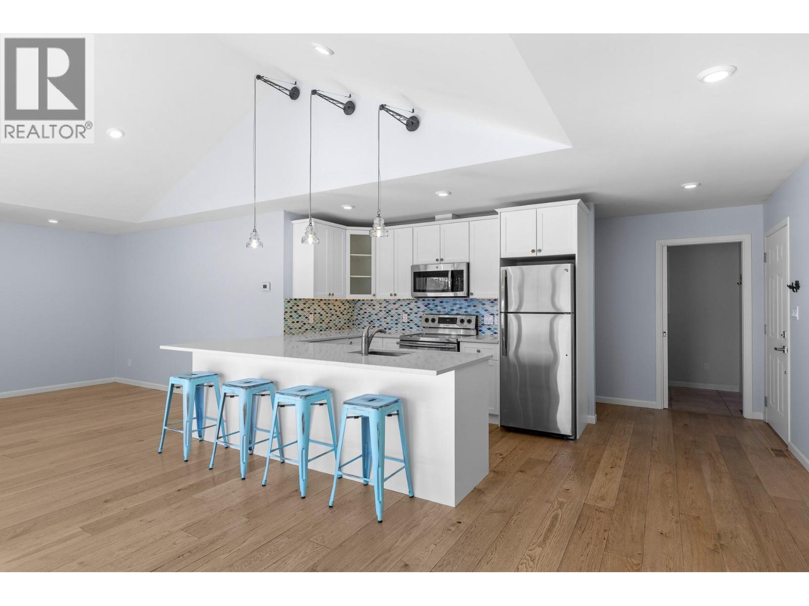 4020 Beach Avenue, Peachland, British Columbia  V0H 1X6 - Photo 45 - 10378013