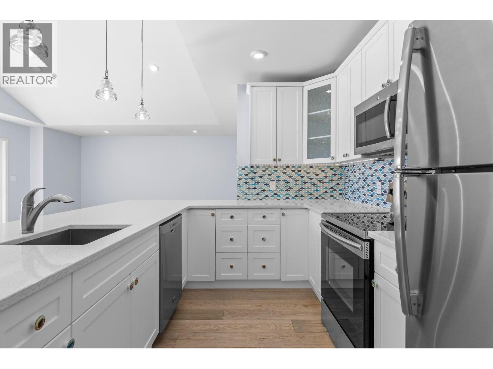 4020 Beach Avenue, Peachland, British Columbia  V0H 1X6 - Photo 46 - 10378013