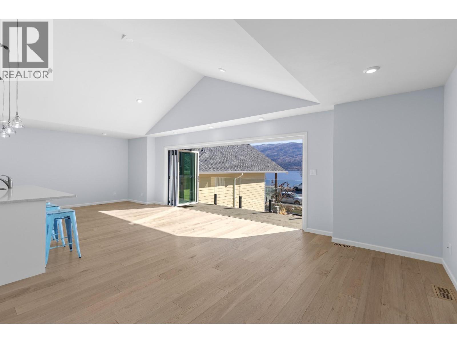 4020 Beach Avenue, Peachland, British Columbia  V0H 1X6 - Photo 49 - 10378013