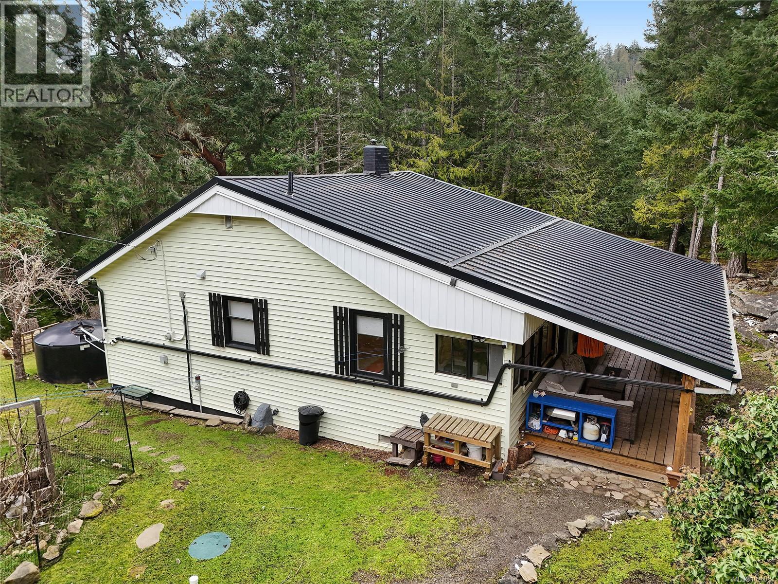 370 Campbell Bay Rd, Mayne Island, British Columbia  V0N 2J1 - Photo 12 - 1026054