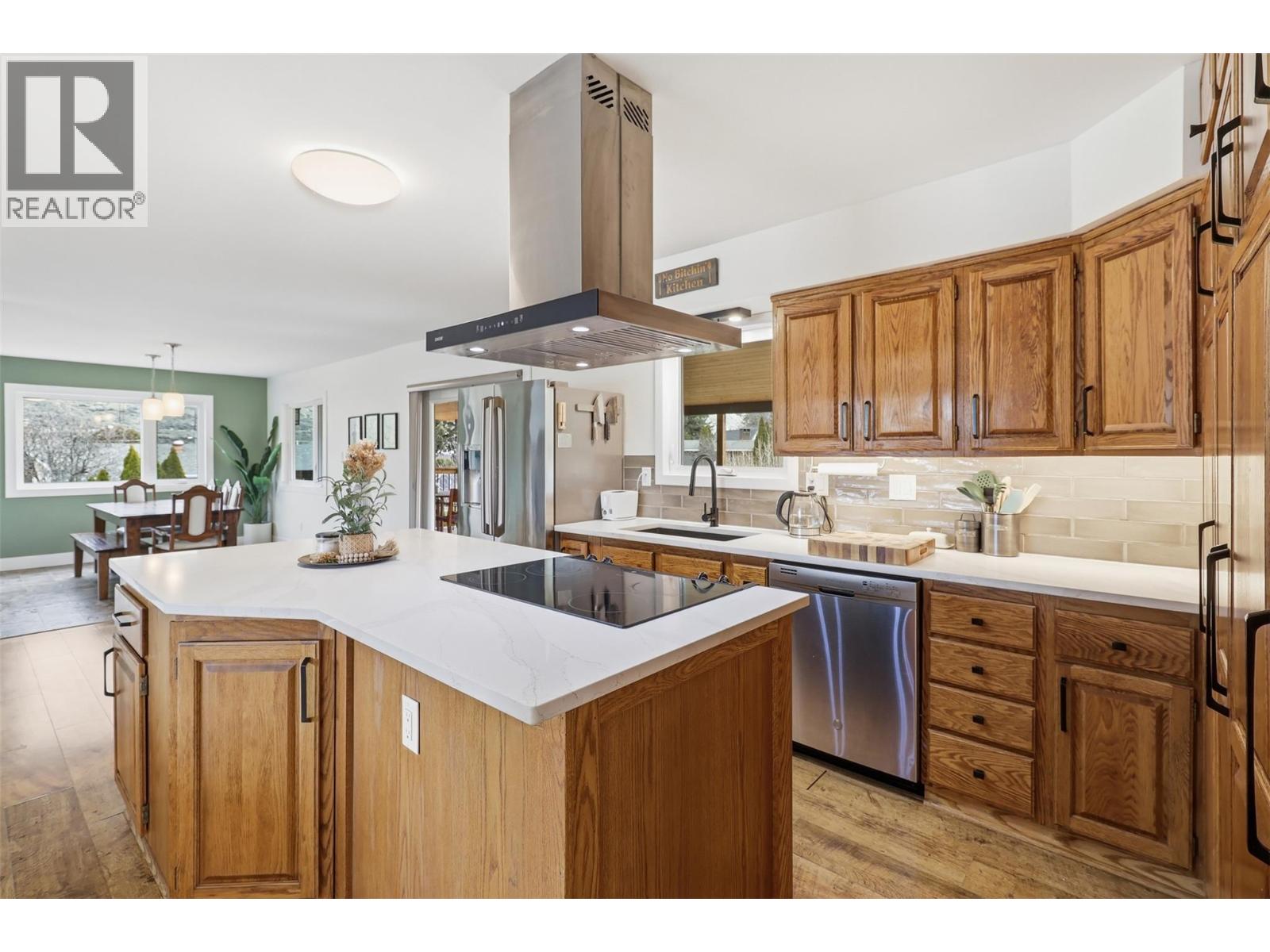 126 Parlow Road, Kamloops, British Columbia  V2C 4Z8 - Photo 7 - 10378612