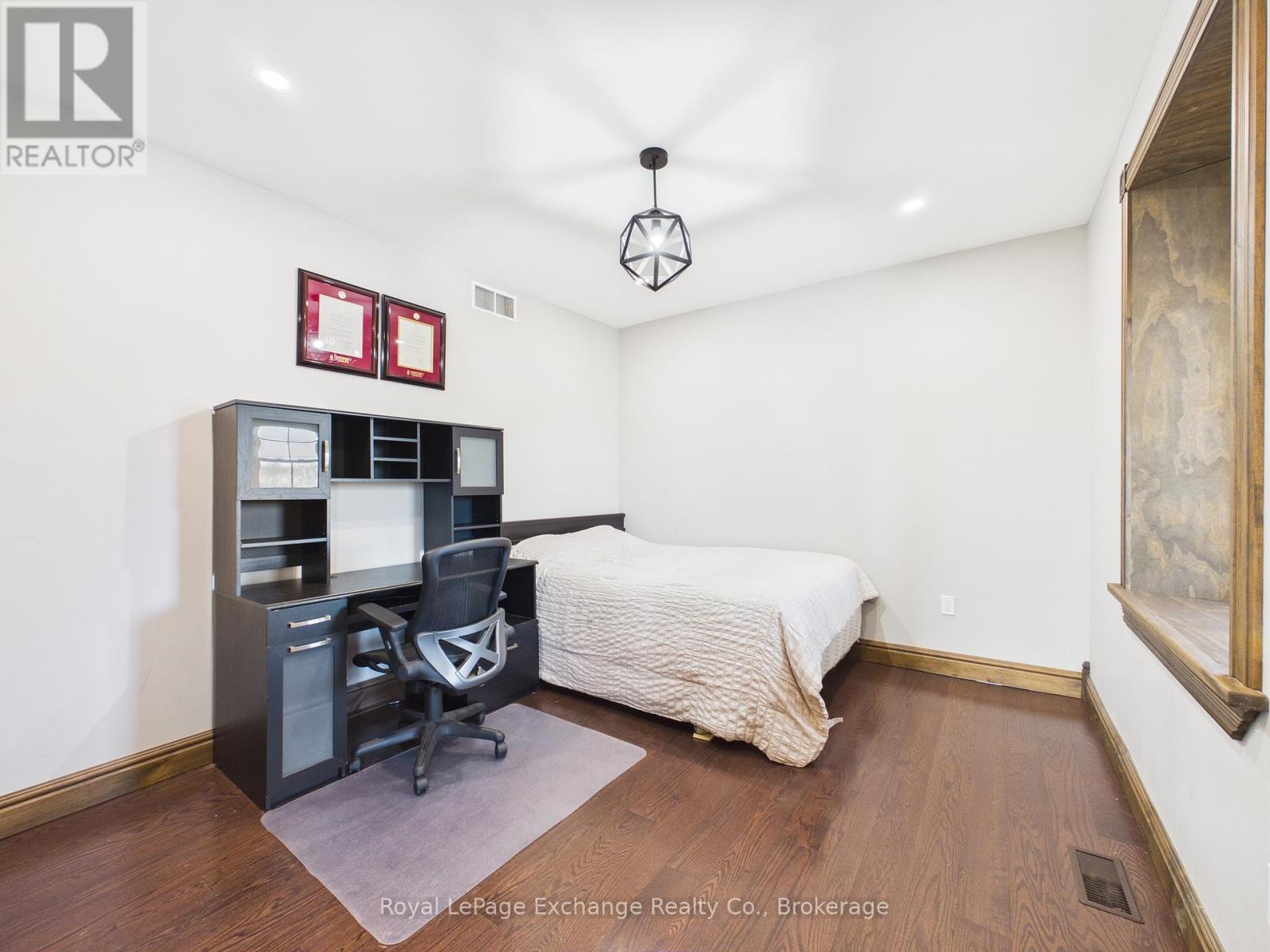 651 Wheeler Street, Huron-Kinloss (Lucknow), Ontario  N0G 2H0 - Photo 16 - X12862970