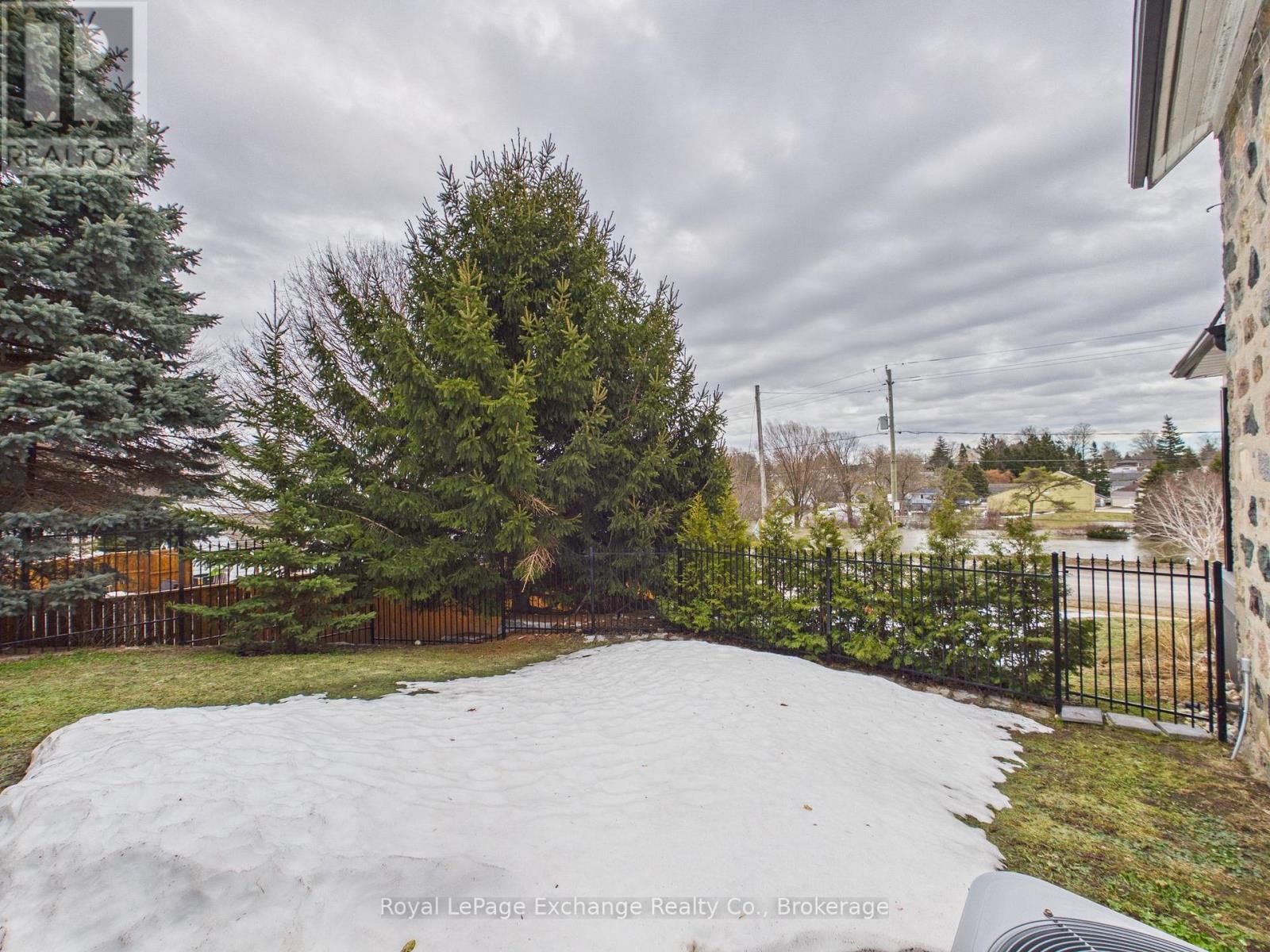 651 Wheeler Street, Huron-Kinloss (Lucknow), Ontario  N0G 2H0 - Photo 25 - X12862970