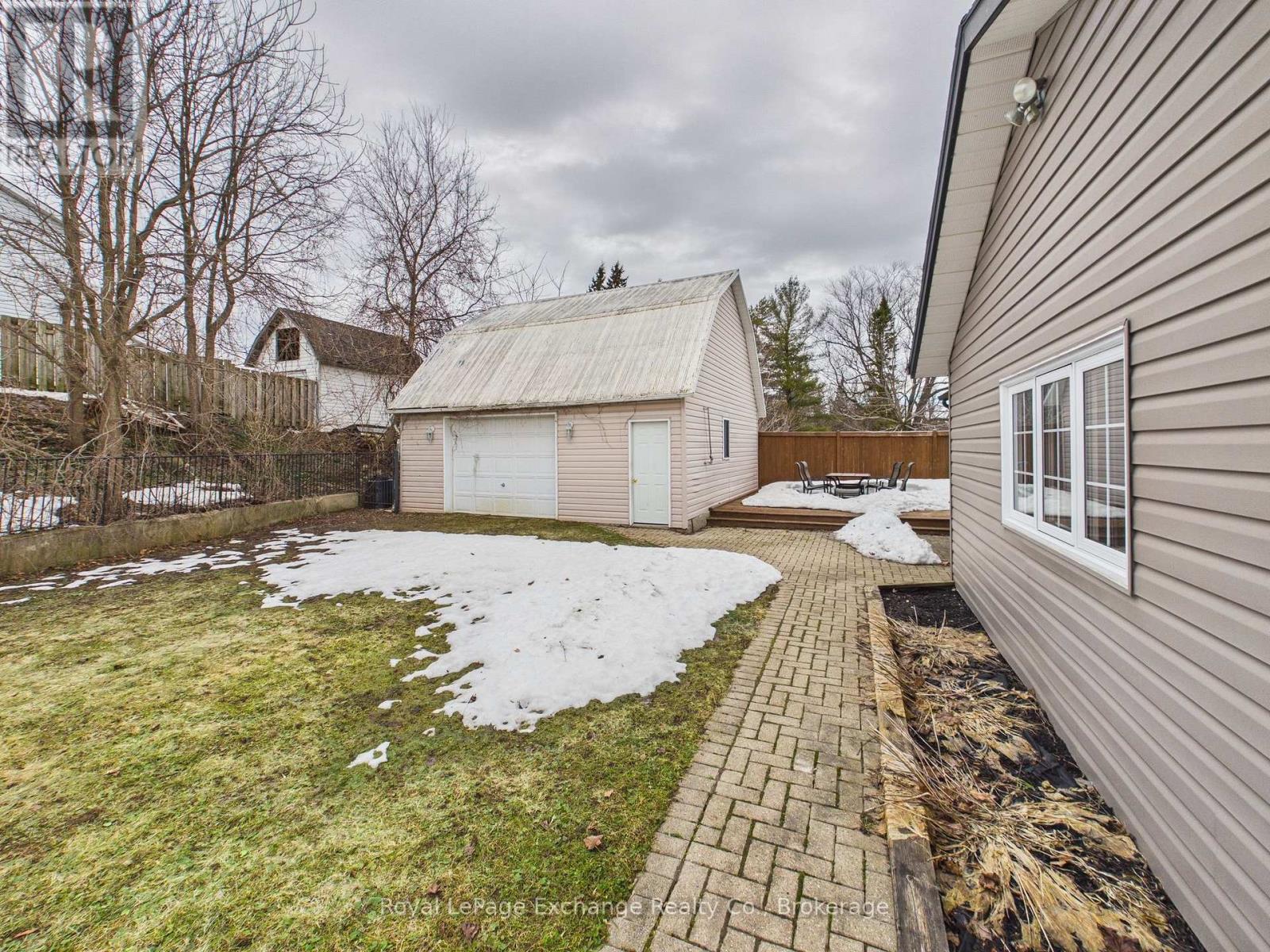 651 Wheeler Street, Huron-Kinloss (Lucknow), Ontario  N0G 2H0 - Photo 26 - X12862970