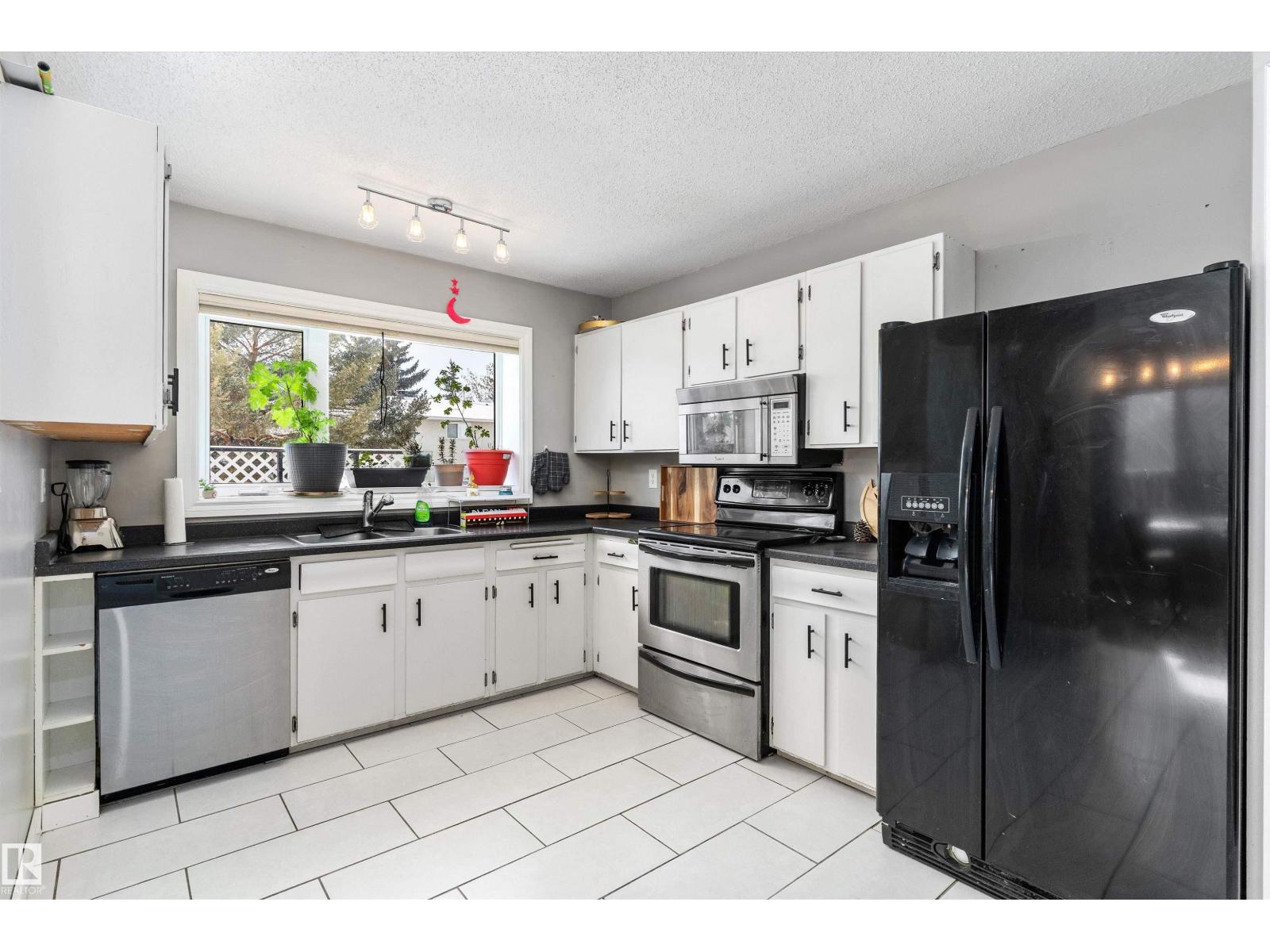 14608 117a St Nw, Edmonton, Alberta  T5X 1K2 - Photo 7 - E4476613