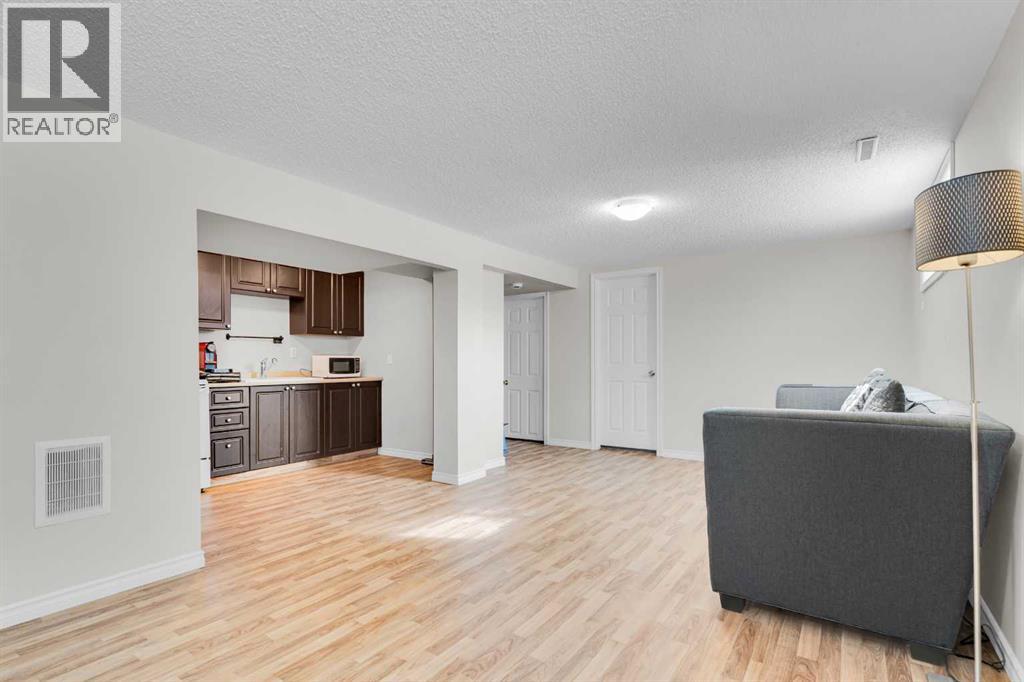 4224 Worcester Drive Sw, Calgary, Alberta  T3C 3L4 - Photo 23 - A2290587