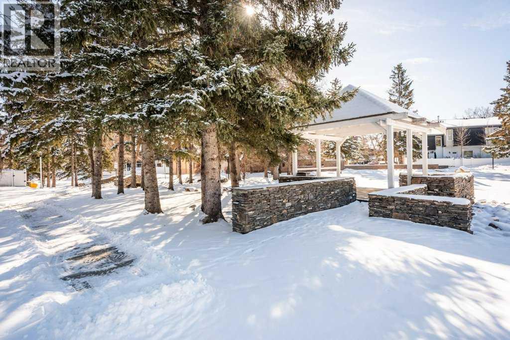 324 Brae Glen Road Sw, Calgary, Alberta  T2W 1B6 - Photo 37 - A2290619