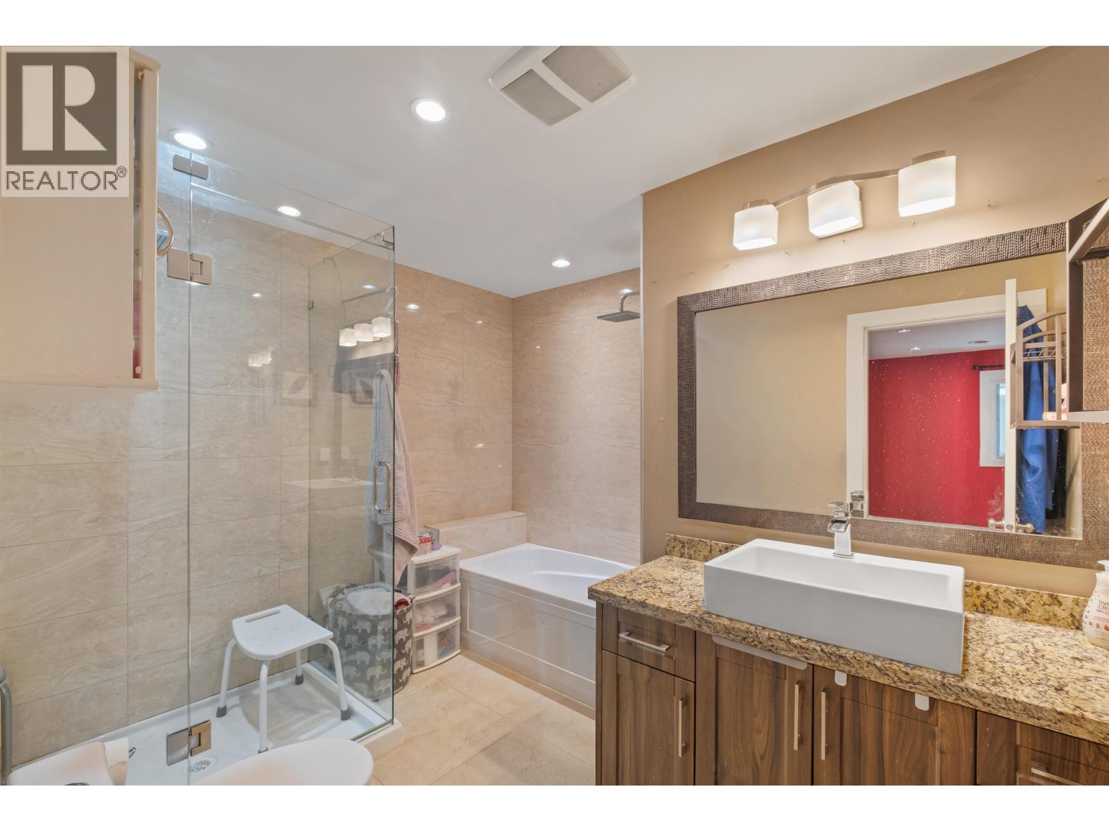 1329 Appin Road, North Vancouver, British Columbia  V7J 2T4 - Photo 9 - R3097141