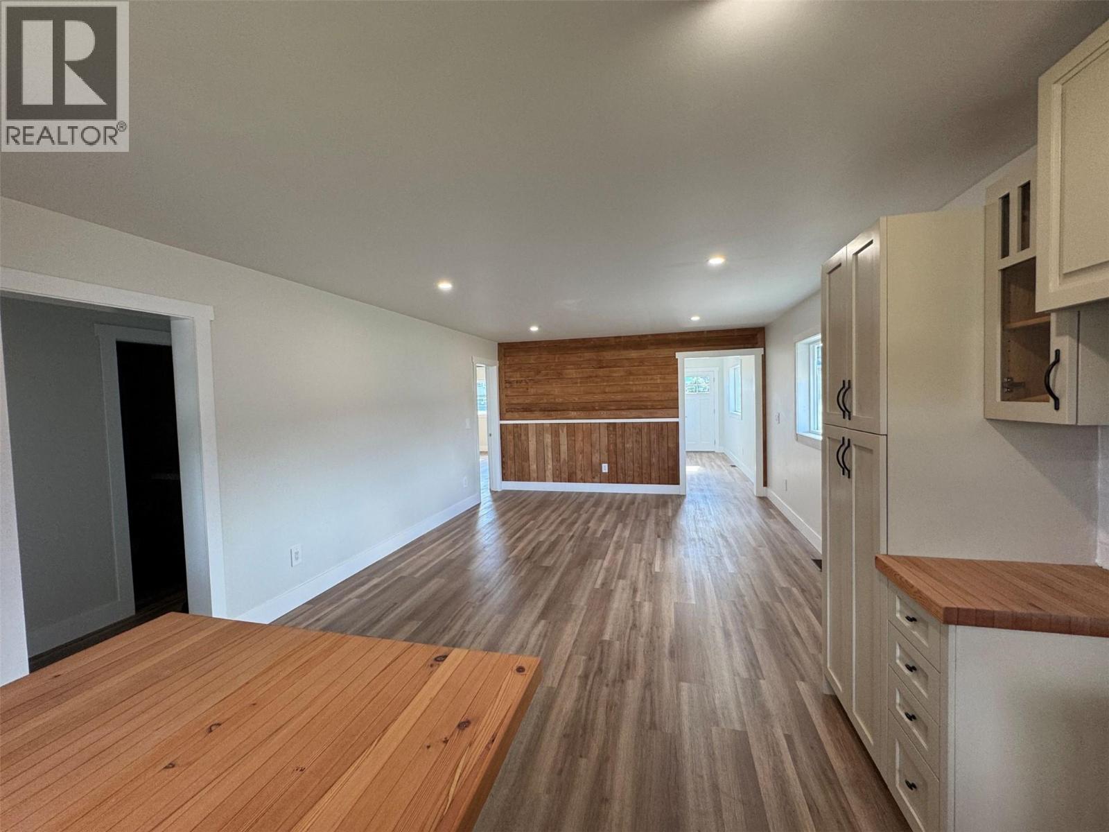 7145 22nd Street, Grand Forks, British Columbia  V0H 1H0 - Photo 5 - 10378665