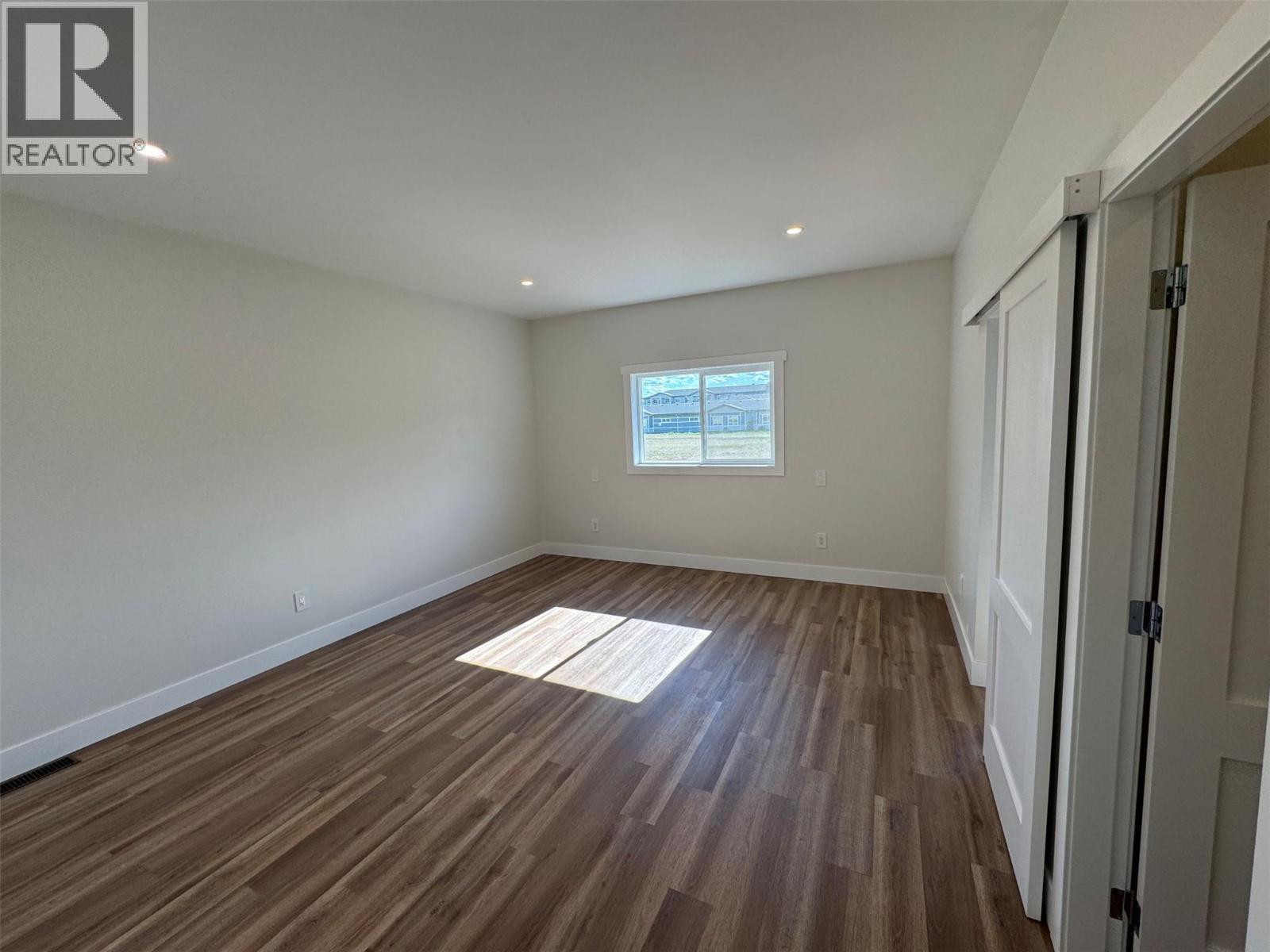 7145 22nd Street, Grand Forks, British Columbia  V0H 1H0 - Photo 9 - 10378665