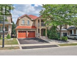 110 RED RIVER CRESCENT, Newmarket, Ontario