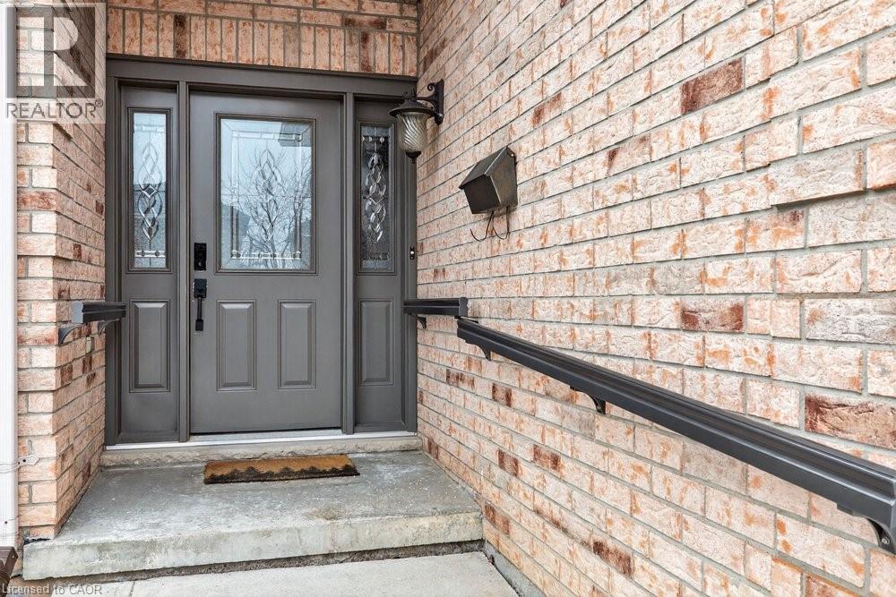 37 Garth Trails Crescent, Hamilton, Ontario  L9B 2X1 - Photo 2 - 40809831