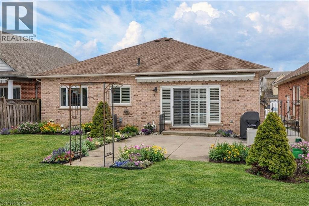 37 Garth Trails Crescent, Hamilton, Ontario  L9B 2X1 - Photo 42 - 40809831