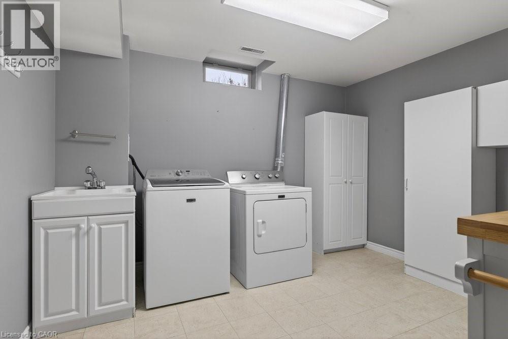 37 Garth Trails Crescent, Hamilton, Ontario  L9B 2X1 - Photo 40 - 40809831