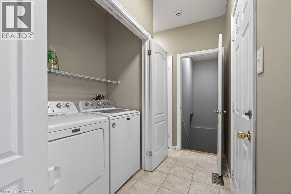 37 Garth Trails Crescent, Hamilton, Ontario  L9B 2X1 - Photo 21 - 40809831