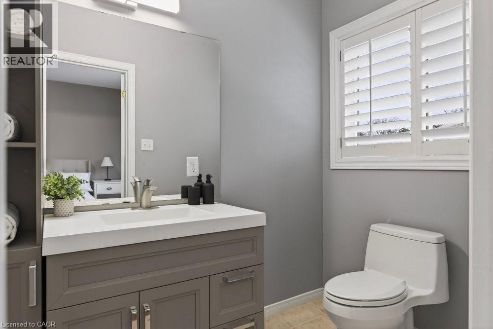 37 Garth Trails Crescent, Hamilton, Ontario  L9B 2X1 - Photo 25 - 40809831