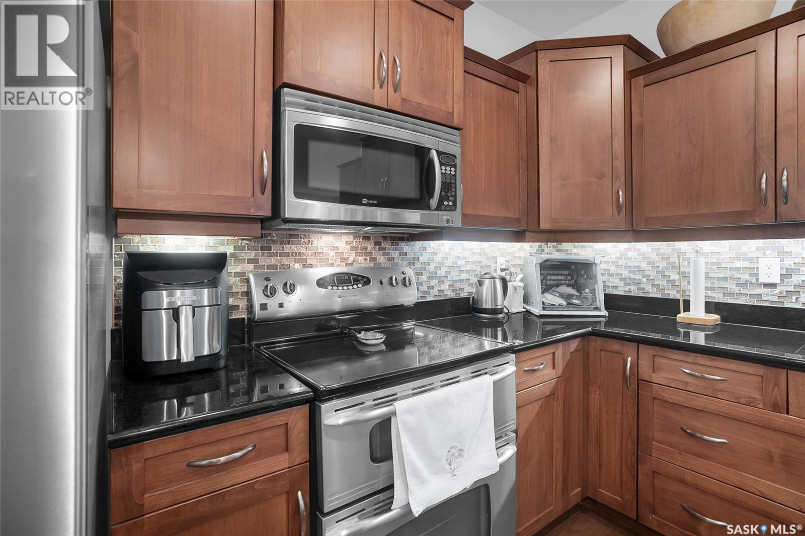 204 401 Cartwright Street, Saskatoon, Saskatchewan  S7T 0B3 - Photo 6 - SK030016