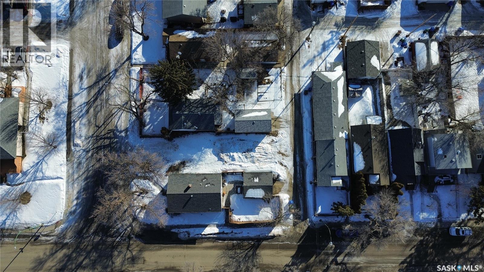 4935 8th Avenue, Regina, Saskatchewan  S4T 0W2 - Photo 9 - SK030002